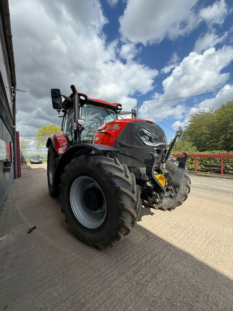 Case IH Puma 165 Traktor 98.825 €
