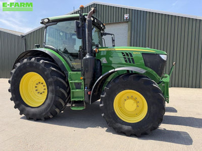 E-FARM: John Deere 6215 R - Traktor - id N5HHTTY - 90.740 € - Baujahr: 2020 - Abgelesene Motorstunden: 4.950,Motorleistung (PS): 215,Vereinigtes Königreich