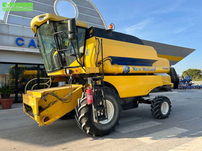 E-FARM: New Holland TC 5060 - Κομπίνα - id HYHACLT - 105.000 € - Χρονία: 2013 - Μετρητής ωρών: 1.600,Ισχύς κινητήρα: 173,Ιταλία