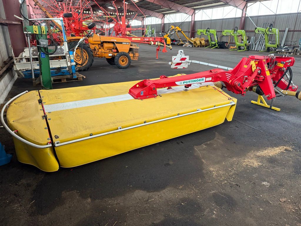 Pöttinger NovaCat 302 Mower €6,000