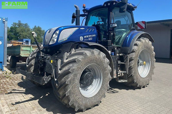 New Holland T7.300 Tractor €175,000