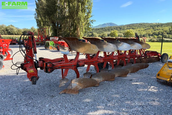 Kuhn vari master 121 Plough €8,000