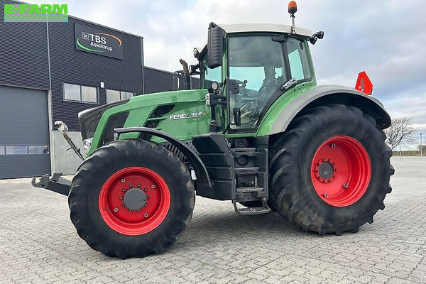 Fendt 828 Vario SCR Traktor 76.919 €