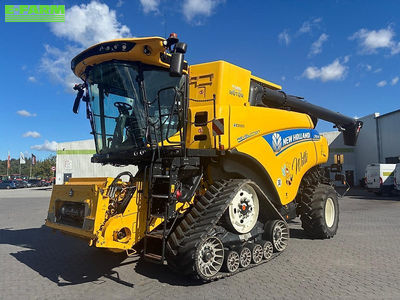 E-FARM: New Holland CR 8.90 Raupe - Mähdrescher - id 2FP85VK - 165.000 € - Baujahr: 2017 - Abgelesene Motorstunden: 1.968,Motorleistung (PS): 469,Deutschland