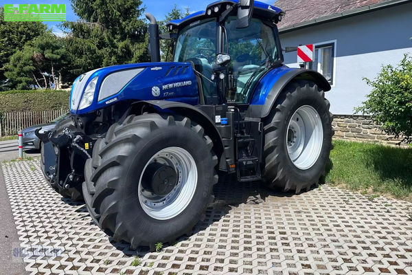 New Holland T7.300 Tractor €182,500
