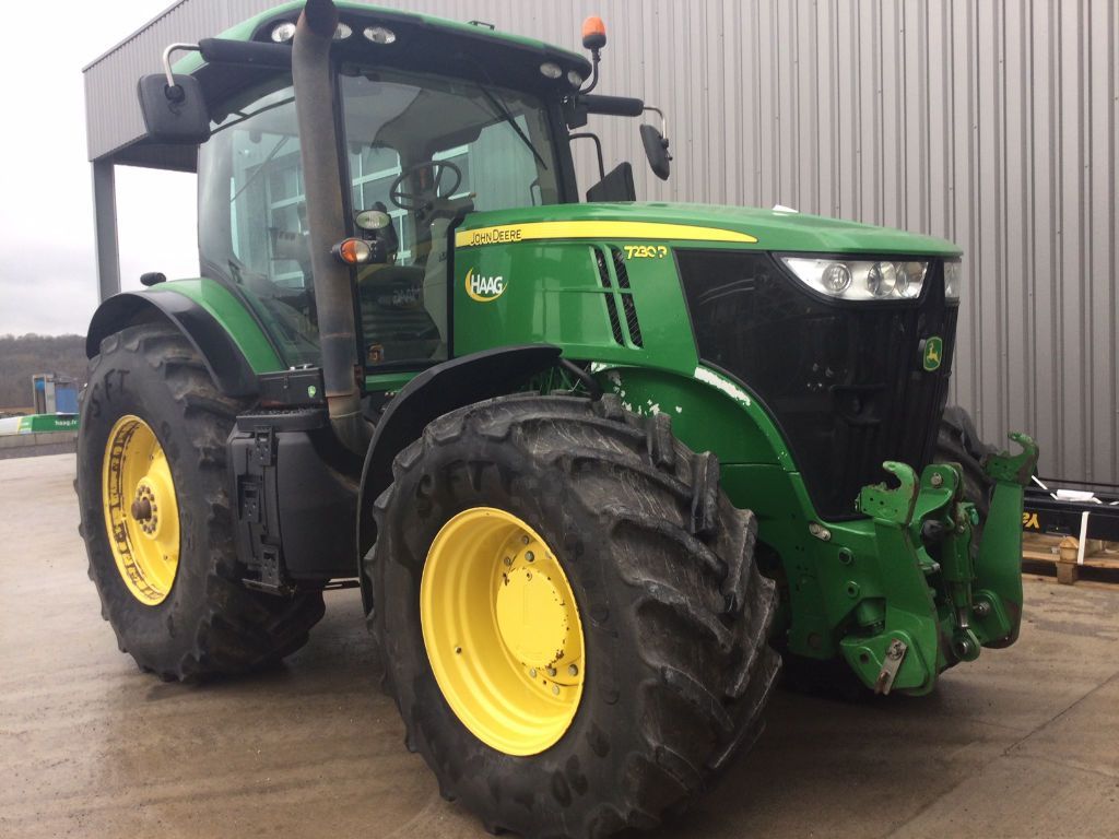 John Deere 7230 R Tractor €64,900
