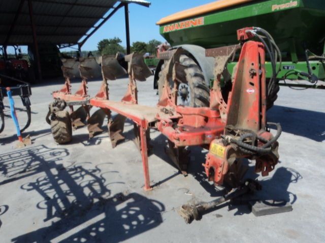Kuhn multimaster 122 Plough €12,500