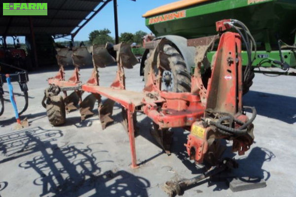 Kuhn multimaster 122 Plough €12,500