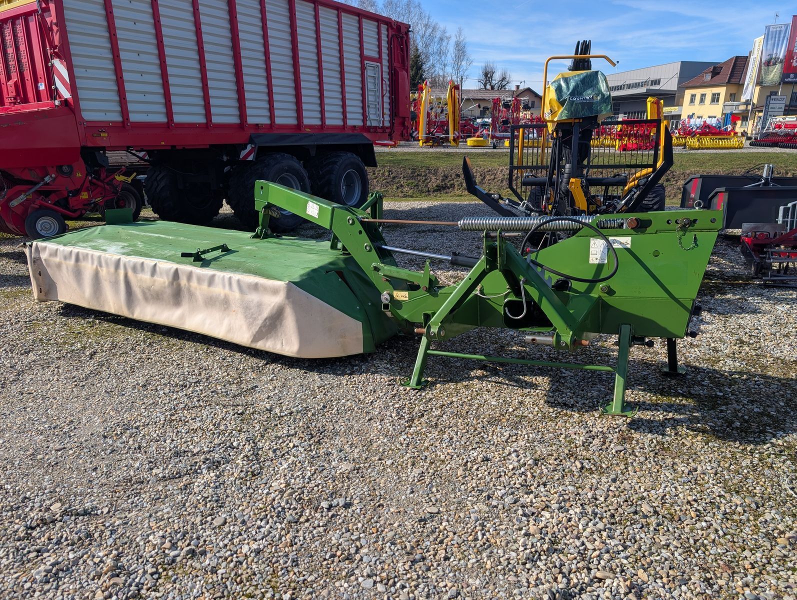 Krone EasyCut R 320 Mower €8,927