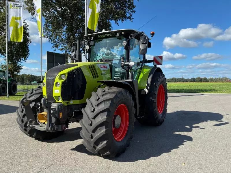 Claas Arion 660 CMATIC Трактор 125 000 €