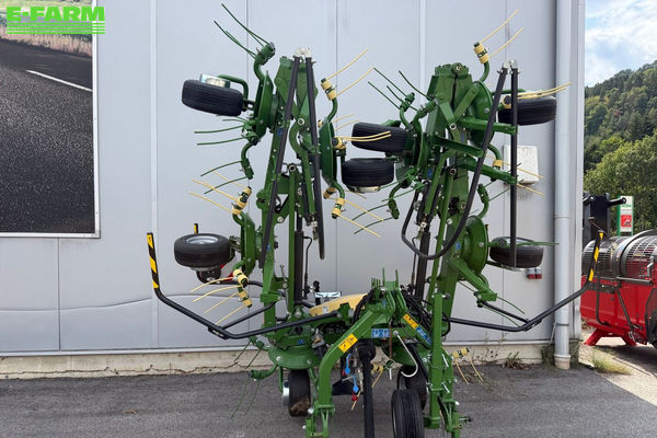 Krone Vendro 820 Highland Prevrtači sena 14 667 €