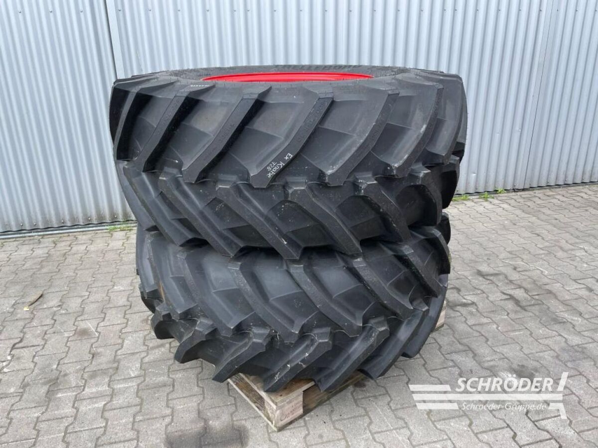TRELLEBORG 2x 600/70 r30 Wheel and track €5,500