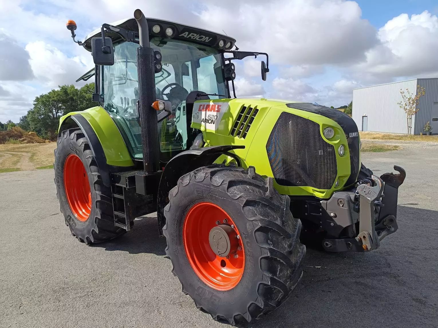 Claas Arion 620 Tractor 42.000 EUR