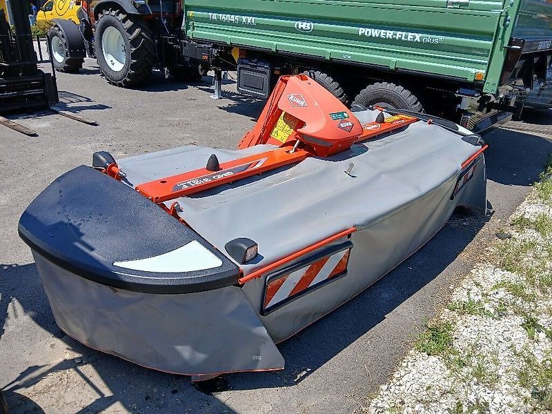 Kuhn GMD 3121 F-FF Mower €11,242