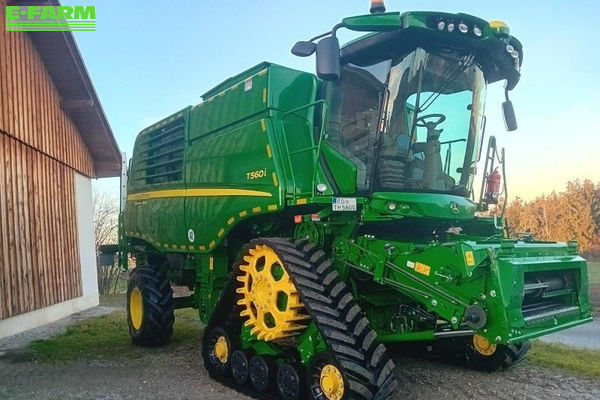 John Deere T 560i Combine harvester €209,000