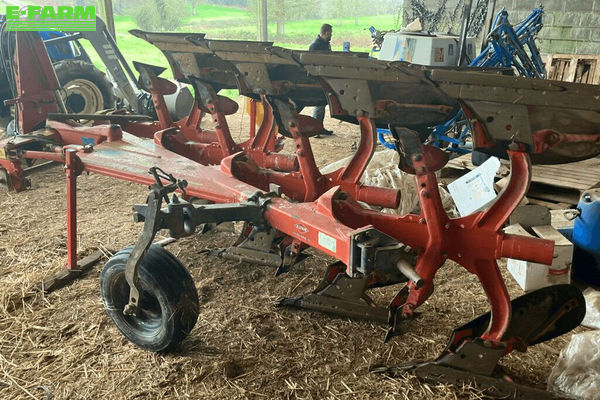 Kuhn vari master 120-4ens Plough €6,000