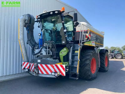 E-FARM: Claas Xerion 4000 Saddle Trac - Tractor - id Z6FS1S1 - €89,000 - Year of construction: 2014 - Engine hours: 7,865,Engine power (HP): 435,Germany