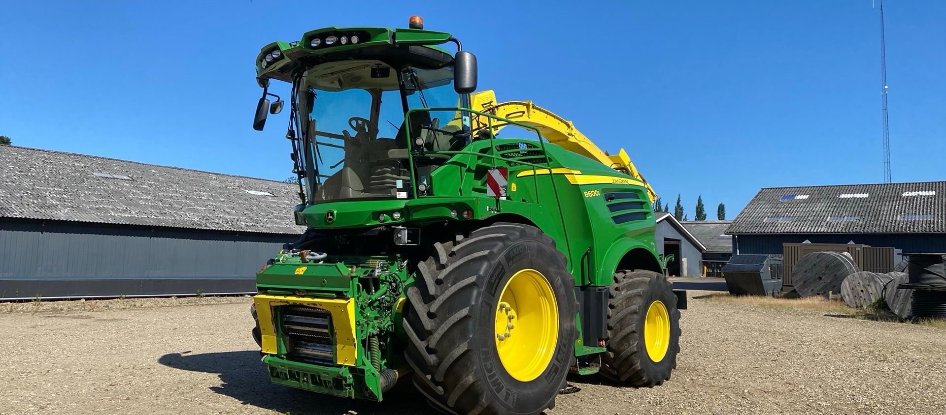 John Deere 8600 Selvkørende grønthøster 145.083 €