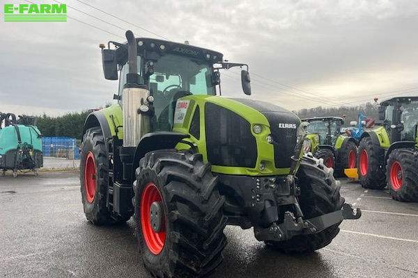 Claas Axion 920 Tractor €129,000