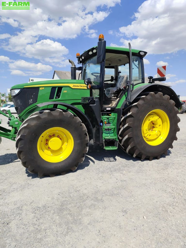 John Deere 6R 215 Tractor €172,000