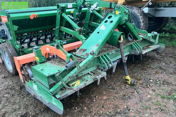 Amazone KX 3000 Power harrow €10,000