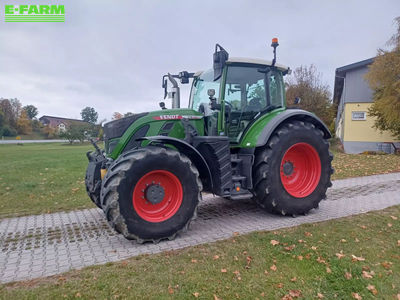 E-FARM: Fendt 724 Vario Power Plus - Tractor - id XYQ3GCS - €128,500 - Year of construction: 2021 - Engine hours: 3,125,Engine power (HP): 180,Germany