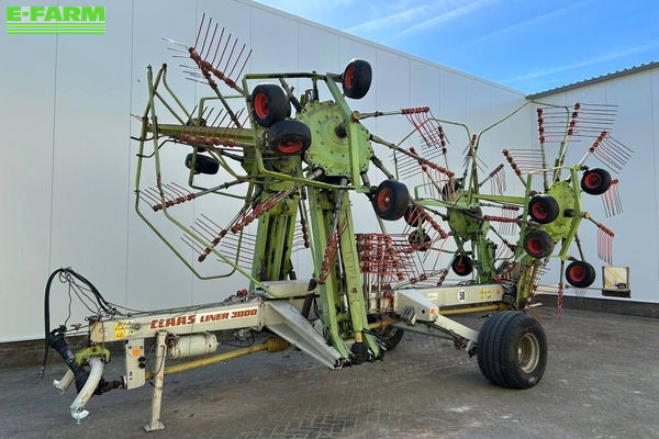Claas Liner 3000 Prevrtači sena 12 500 €