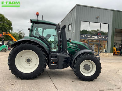 E-FARM: Valtra T 214 - Τρακτέρ - id EKWTYN5 - 77.350 € - Χρονία: 2019 - Μετρητής ωρών: 4.014,Ηνωμένο Βασίλειο