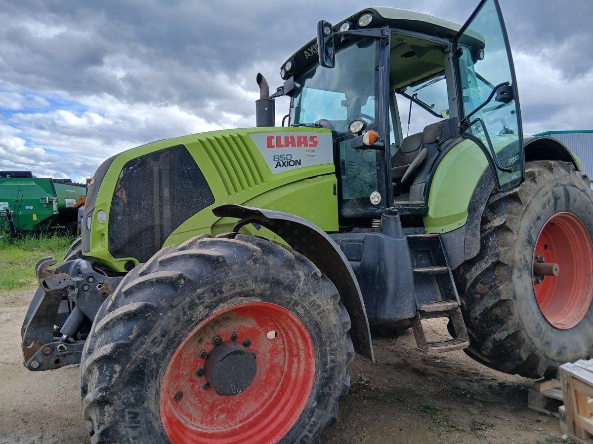 Claas Axion 850 Traktori 34 000 €