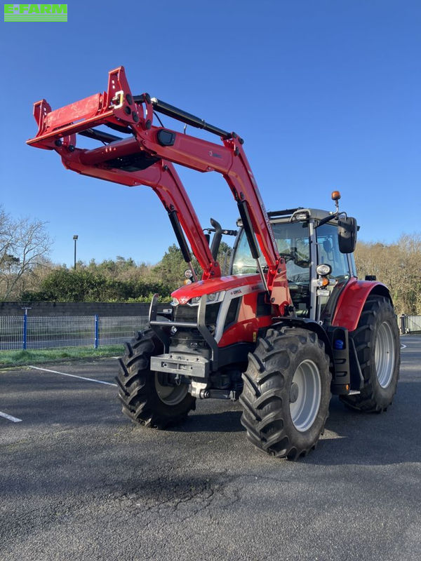 Massey Ferguson 6S.135 Tractor €85,000