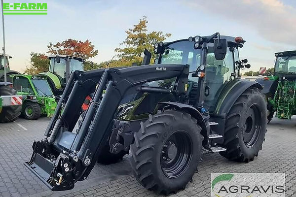 Valtra G 135 A Tractor €97,000