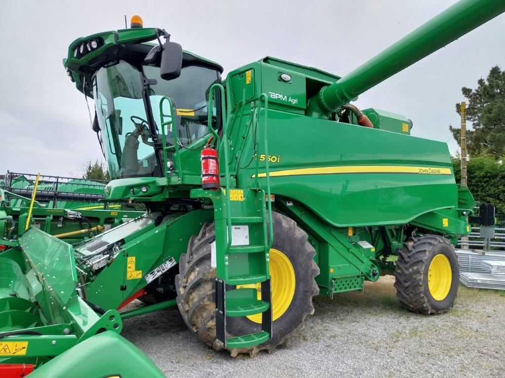 John Deere T 560i Combine harvester €238,000