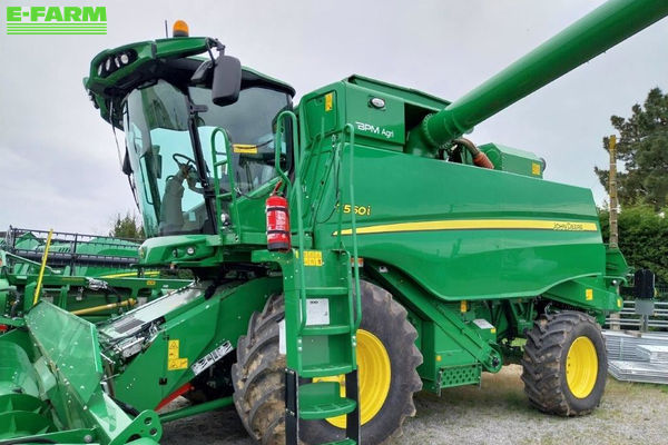 John Deere T 560i Combine harvester €238,000