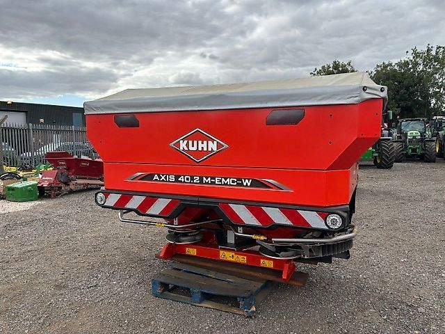 Kuhn axis 40.2 m-emc-w Fertiliser spreader €13,945