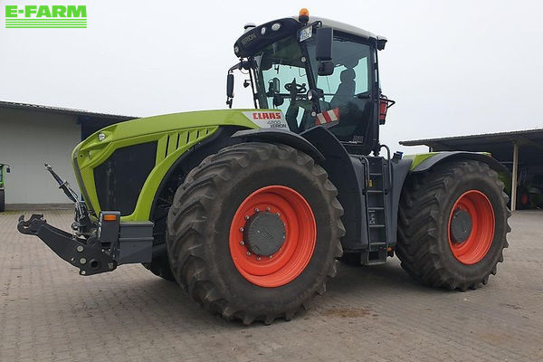 Claas Xerion 4200 Trac VC Tractor €309,000