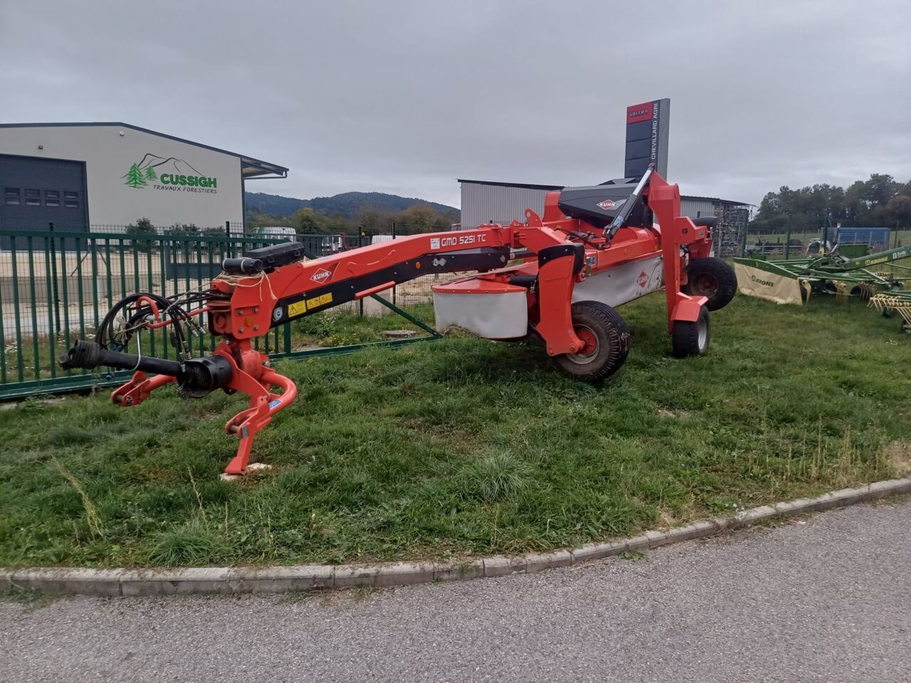 Kuhn GMD 5251 TC Mower €11,900