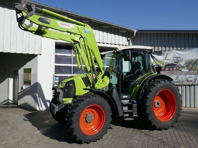 Claas Arion 440 Tractor €55,000