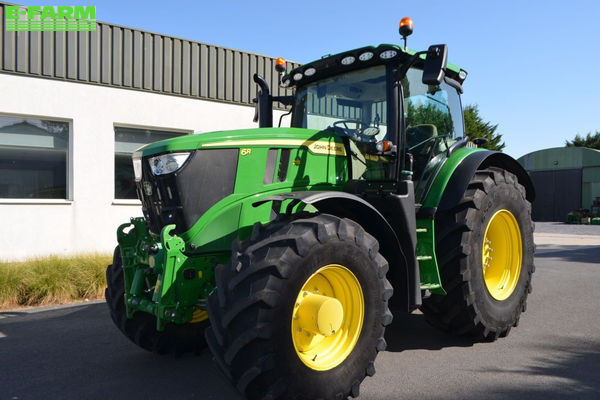John Deere 6R 215 Tractor €115,000