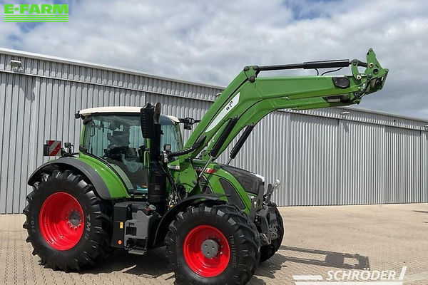Fendt 724 Vario Profi Plus Tractor €166,885