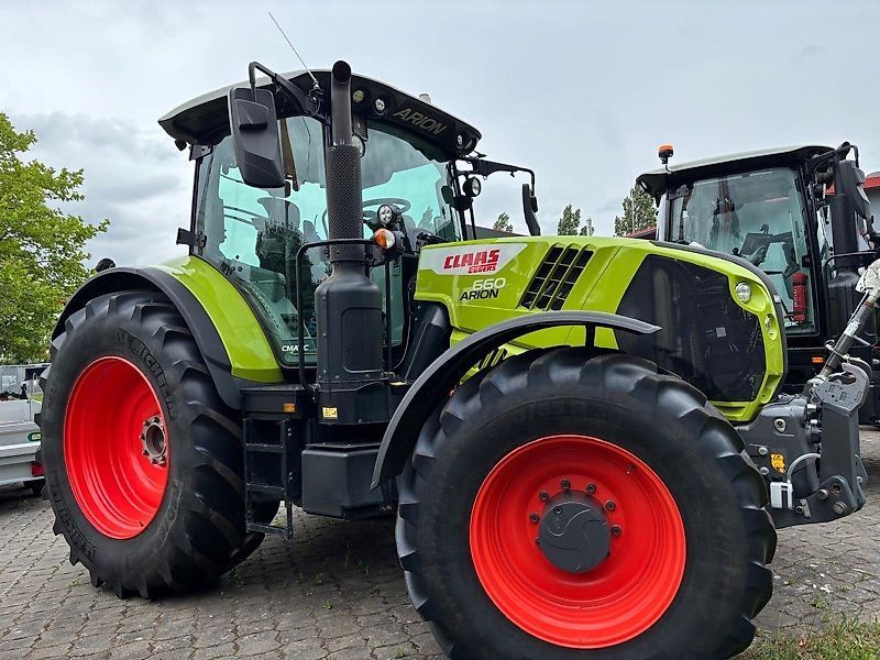 Claas Arion 660 CMATIC Tractor €79,800