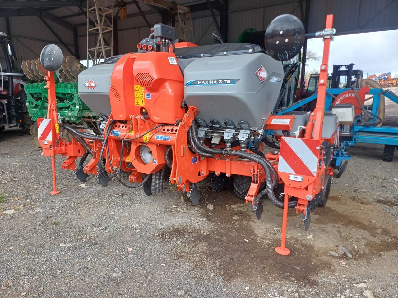 Kuhn maxima 3 ts e Precision drill €47,000