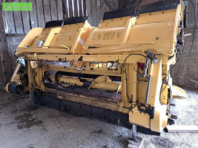 E-FARM: New Holland mf875w - Header - id XIR25BS - €19,000 - Year of construction: 2010 - France