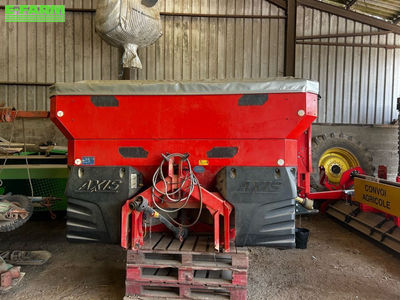 E-FARM: Kuhn axis 40.2w - Fertiliser spreader - id PKLN4AA - €8,900 - Year of construction: 2018 - France