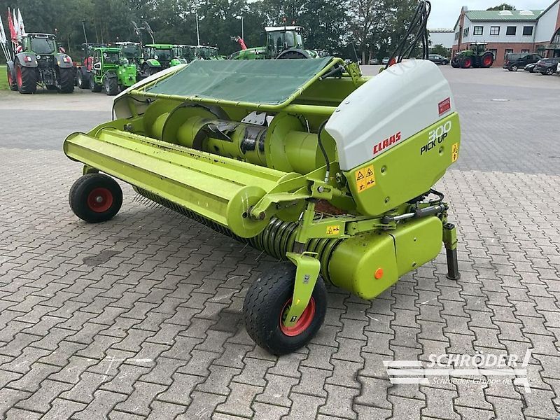 Claas Pick Up 300 Header €10,985