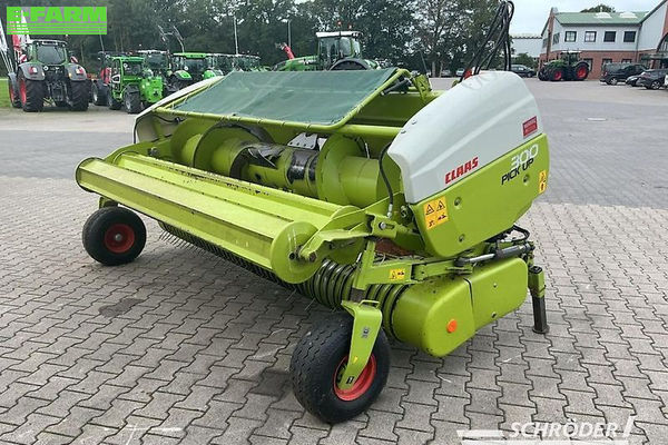 Claas Pick Up 300 Header €10,985