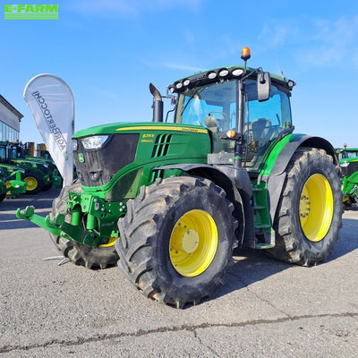 E-FARM: John Deere 6215 R - Traktor - id 8G7XMCF - 60.000 € - Baujahr: 2016 - Abgelesene Motorstunden: 10.836,Motorleistung (PS): 258,Italien