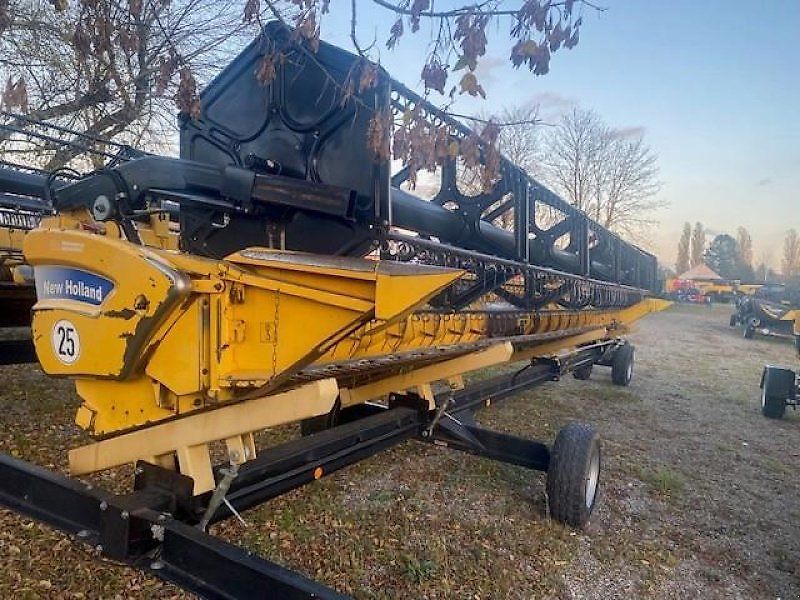 New Holland 9,15m varifeed Header €18,000