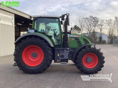 E-FARM: Fendt 718 Vario Profi Plus - Tractor - id DR95TWZ - €125,885 - Year of construction: 2020 - Engine hours: 4,200,Engine power (HP): 181,Germany