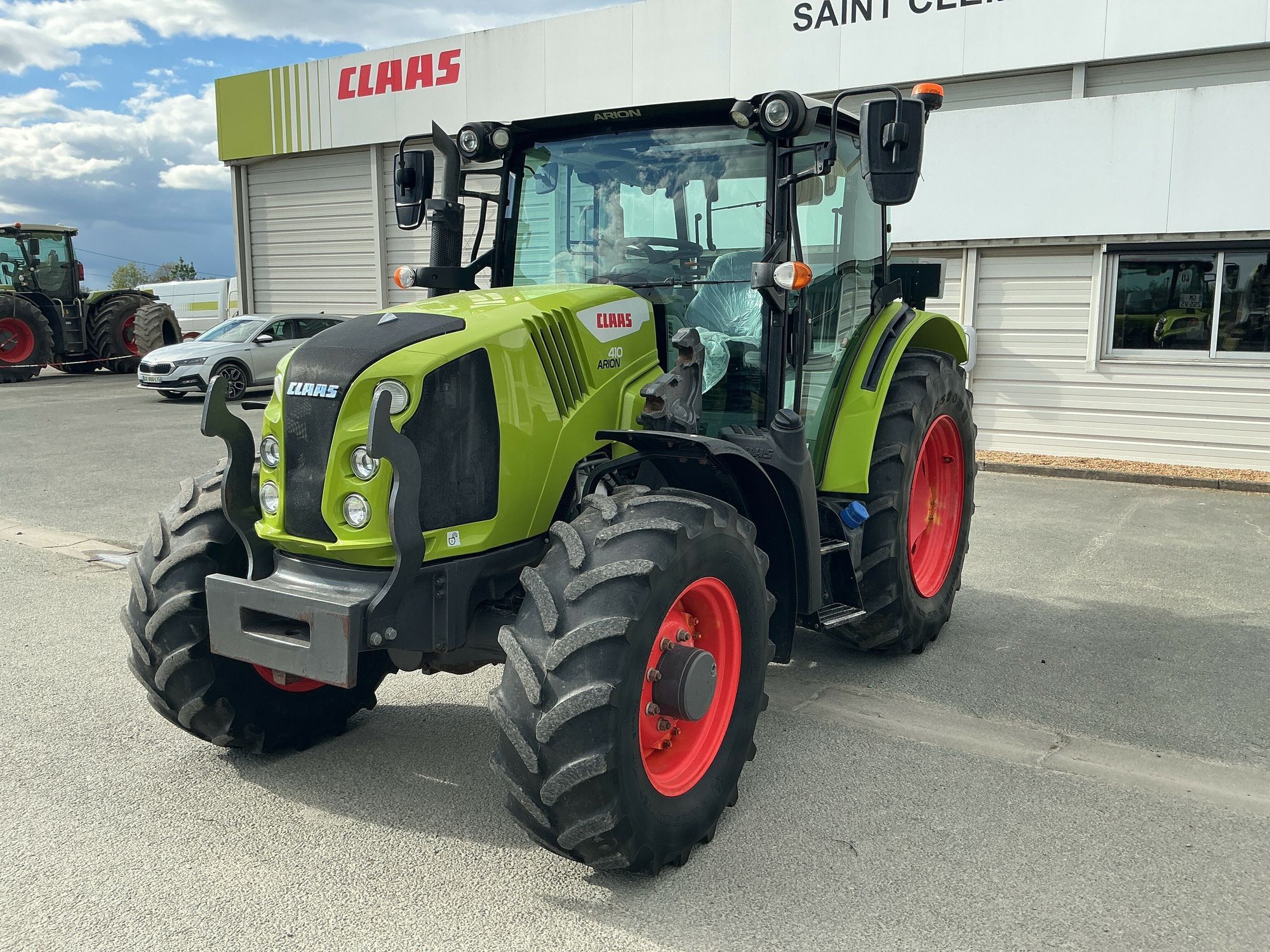 Claas Arion 410 Tractor €56,000