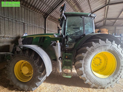 E-FARM: John Deere 6R 215 - Tractor - id UG3NECM - €129,500 - Year of construction: 2022 - Engine hours: 2,800,Engine power (HP): 233,France